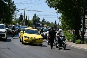 1756898317908_taxi.jpg
