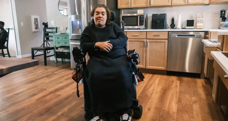 aj-duran-cerebral-palsy-able-105365613